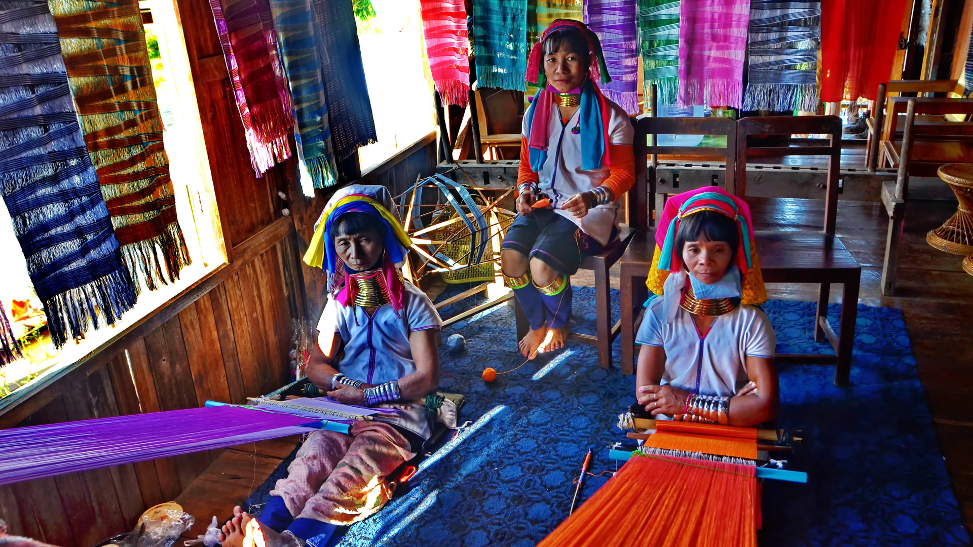 Myanmar: Ywa Ma Village Long Neck Women 