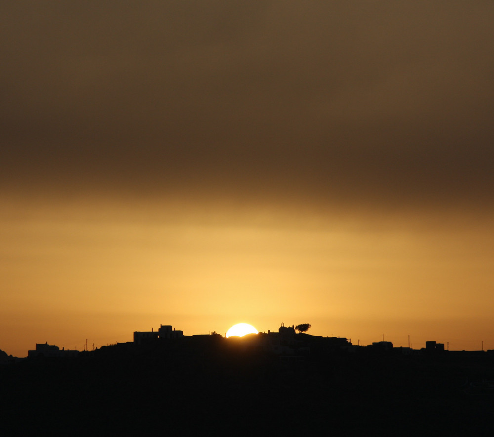 Mykonos ...........zur Abwechslung ein Sonnenaufgang