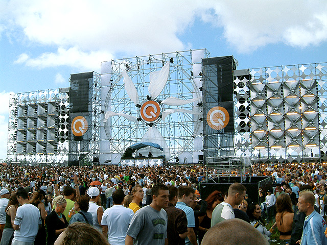 Mysteryland 2004 (Q-Dance Stage)