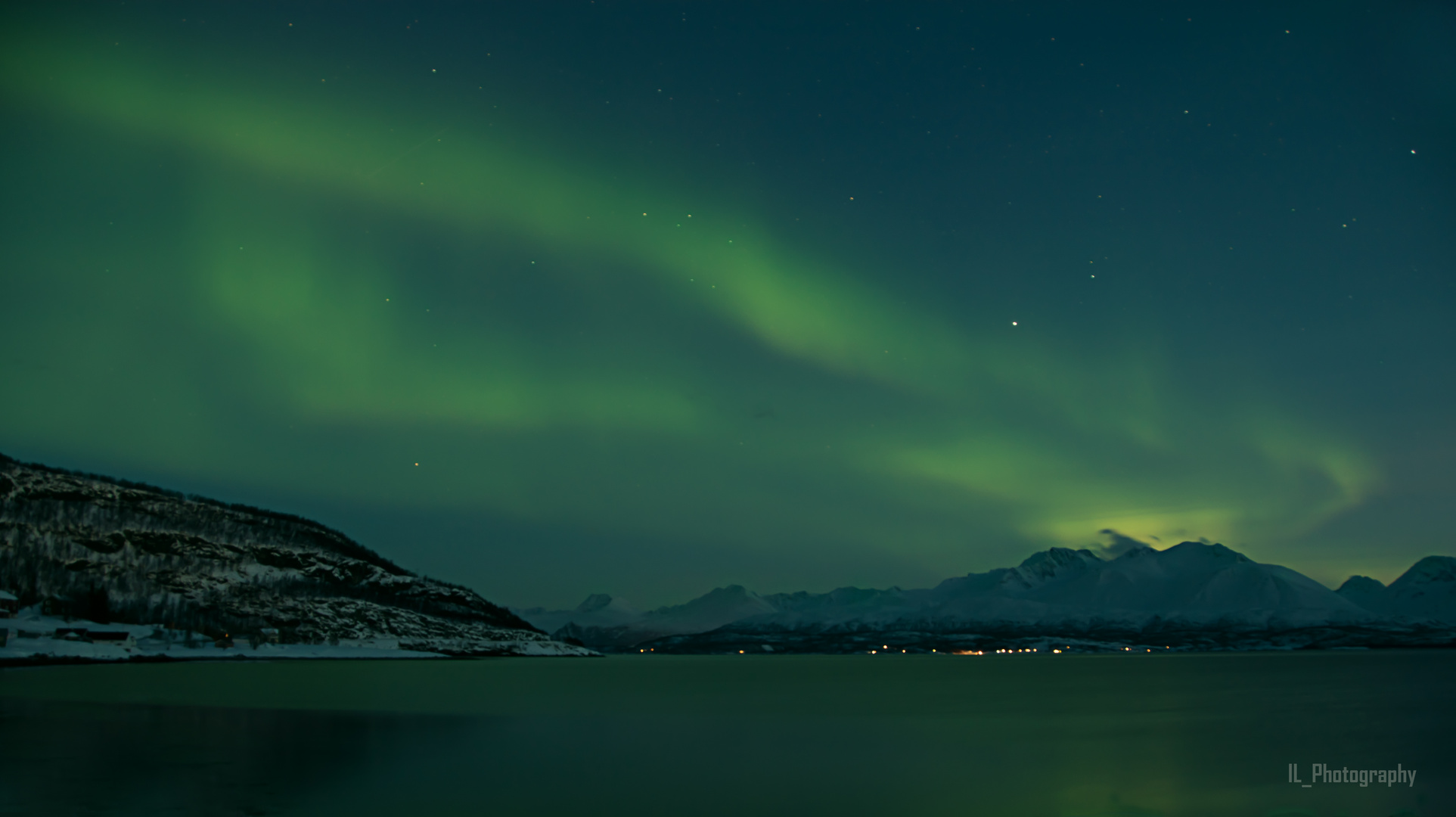 Mystic Green Northern Lights