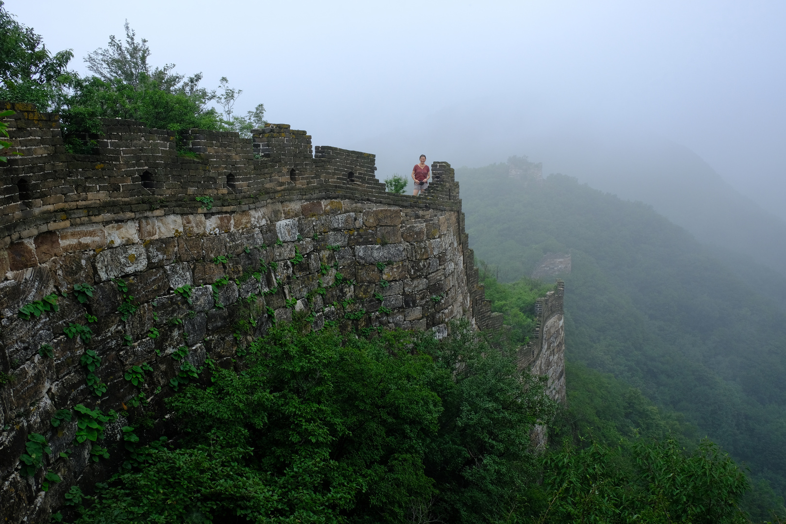 Mystische Mauer mit Maßstab