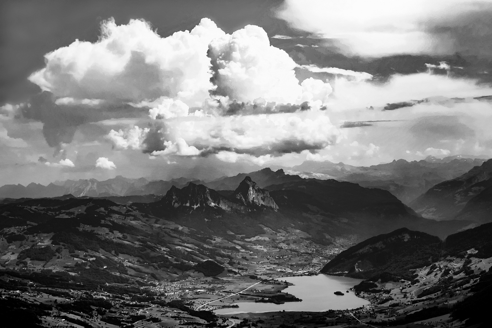 Mystische Wolken über den Mythen