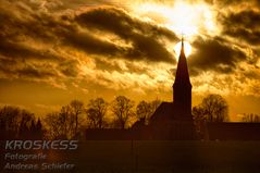 Mystischer Kirchturm