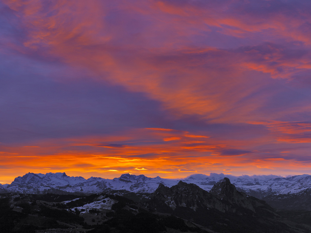 Mythen bei Schwyz am 14.11.2009 morgens um 7.17 Uhr