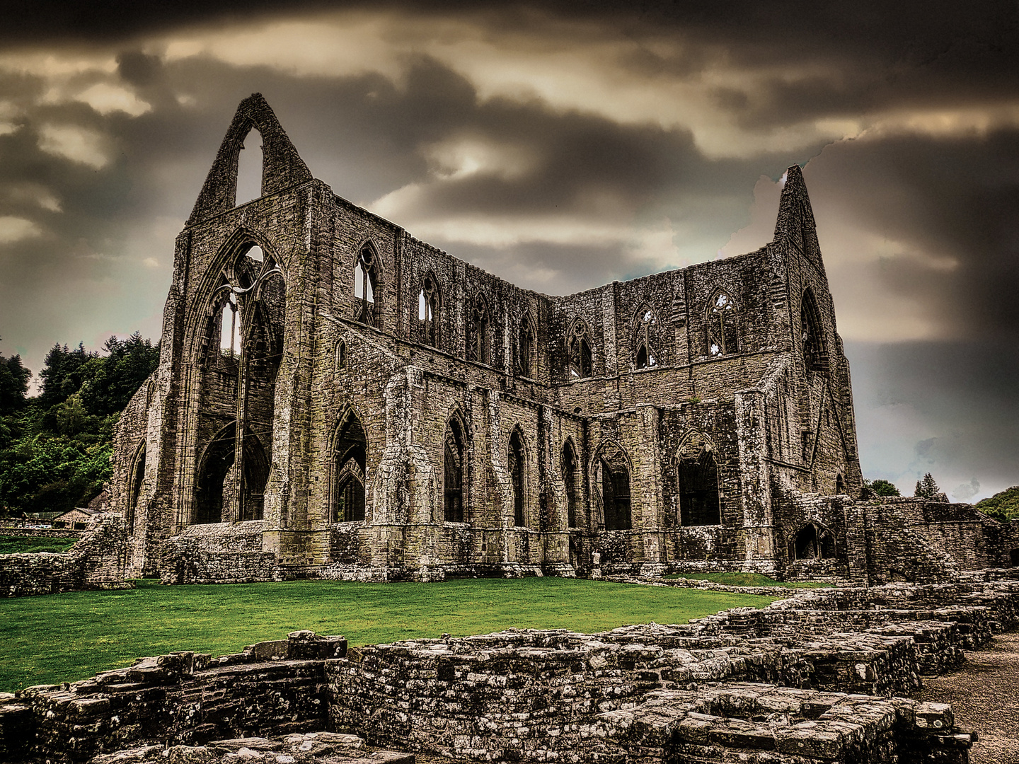 Mythen, Sagen und Legenden - Tintern Abbey