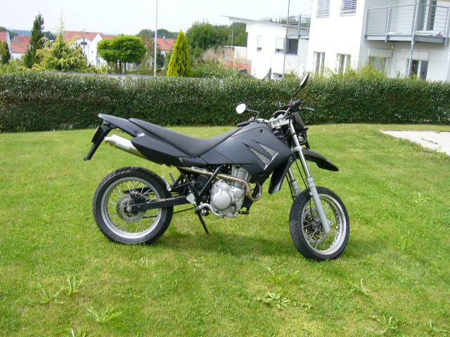 MZ 125 SM