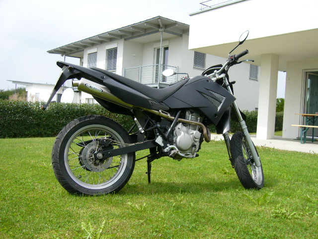 MZ 125 SM