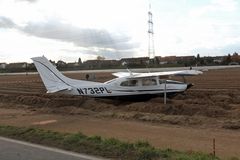 N732PL  Bergung einer Cessna -3-