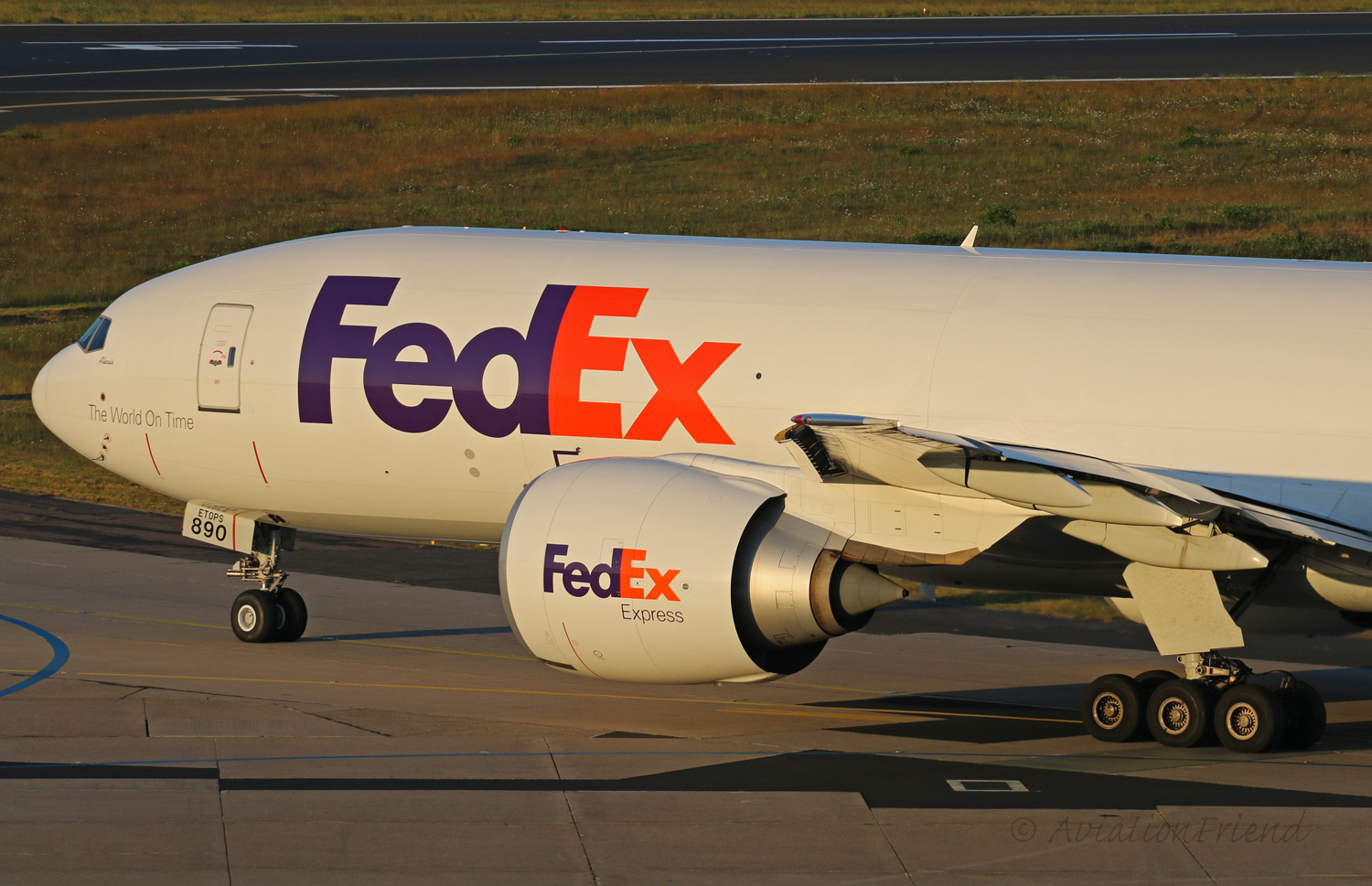 N890FD FedEx Boeing 777-200LRF