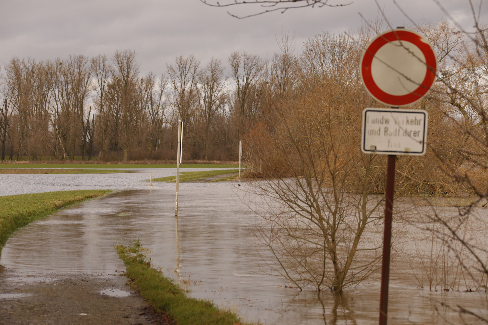 na dann viel Spass bei der Wasserdurchfahrt ...