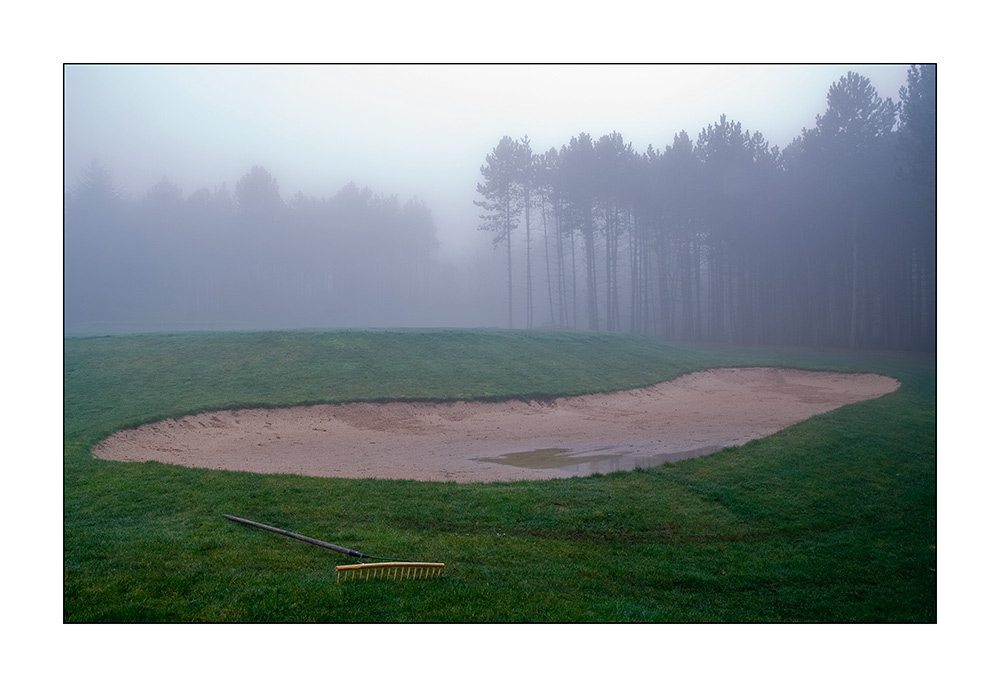 Na, ne Partie Golf gefällig ? Nö, is mir heut zu nass und neblig ...