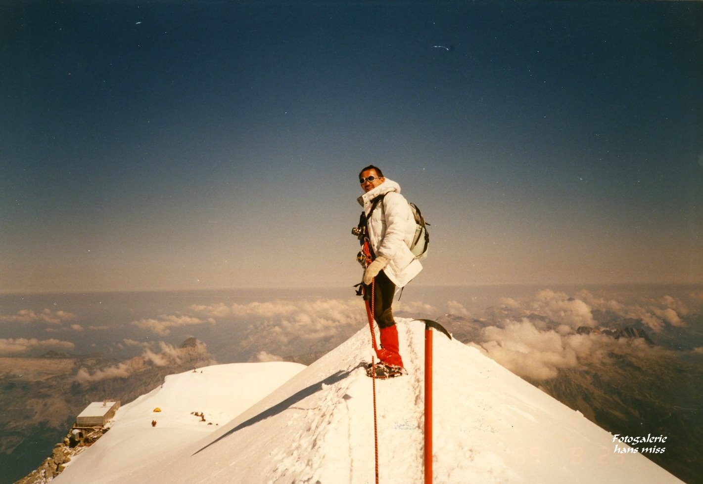 Nach dem Gipel vom Mount Blanc ist die Gouter Hütte 3815m das nächste Ziel