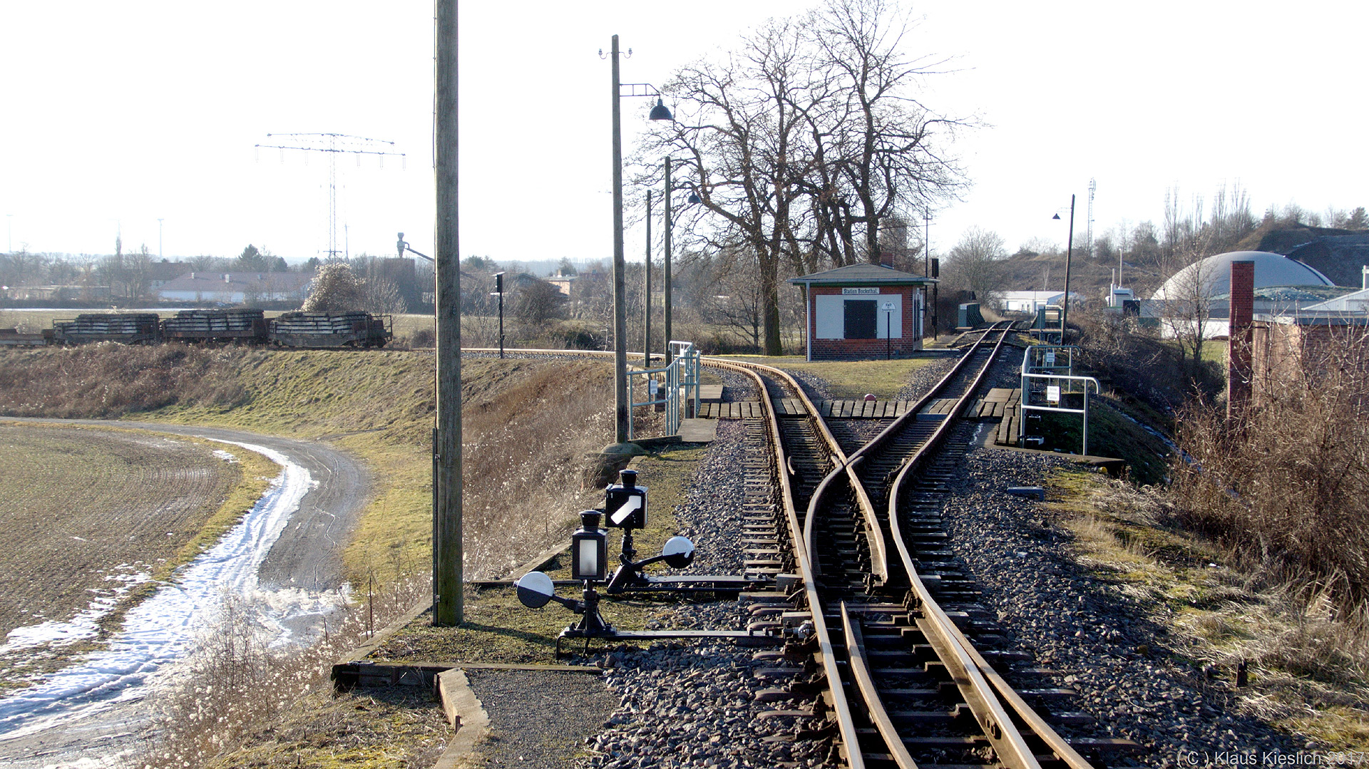 Nach der Abfahrt in Benndorf hielten wir im Bahnhof Bocksthal........