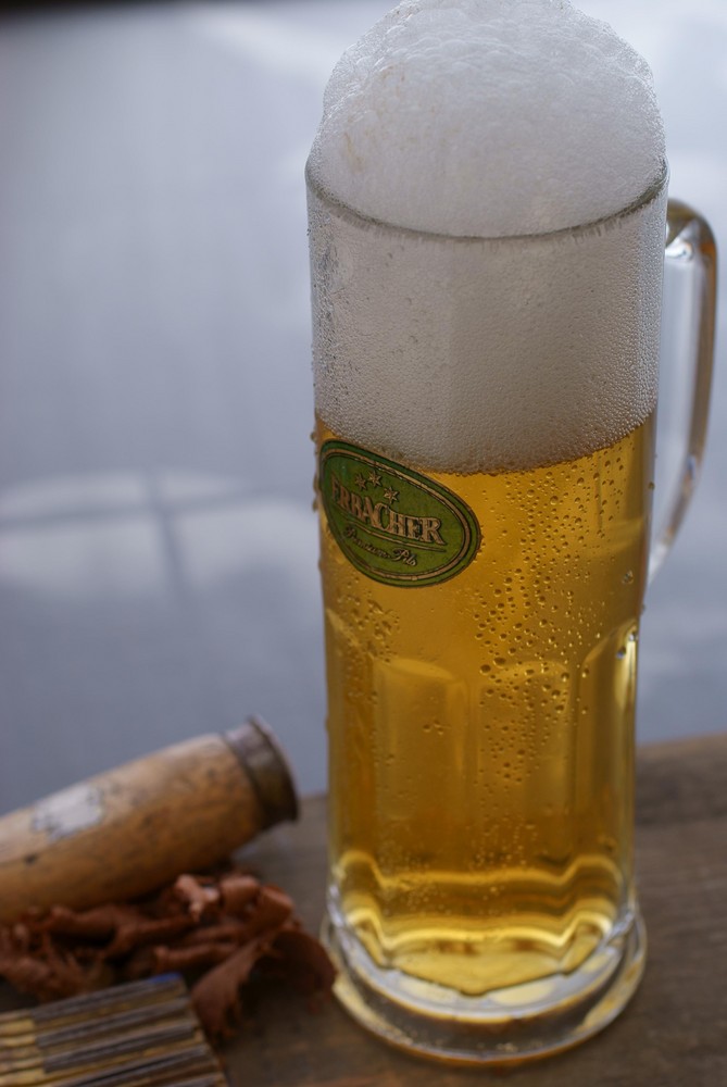 Nach der Arbeit wird gepoppt Nach der Arbeit wird gepoppt
