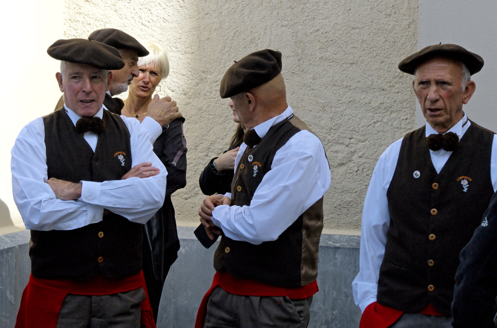 Nach der Sonntagsmesse in Gèdre