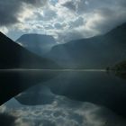 nach einem Regenschauer an einem norwegischen Fjord