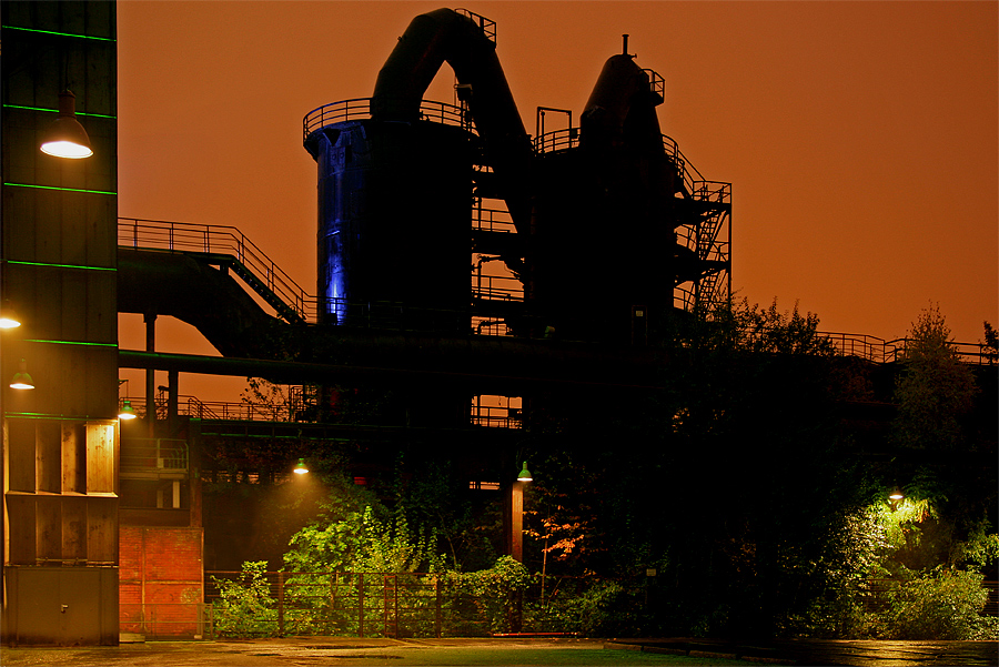 Nach grün und blau, orange