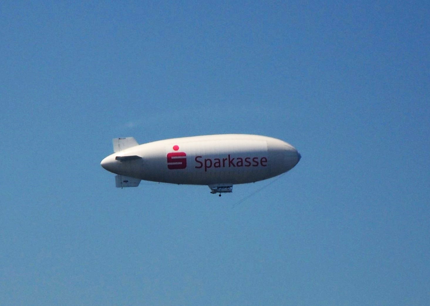 Nach langer Zeit mal wieder einen Zeppelin gesehen