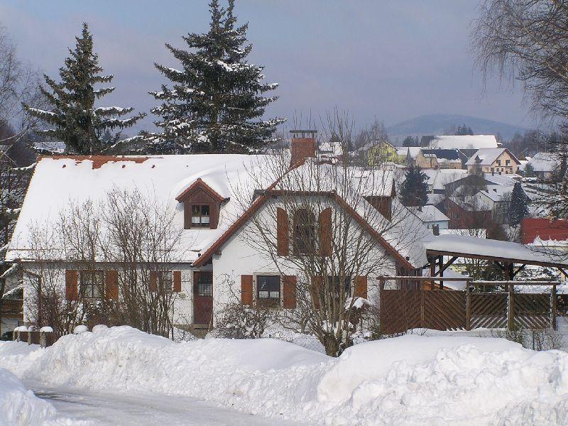 Nachbars Häuschen im Winter