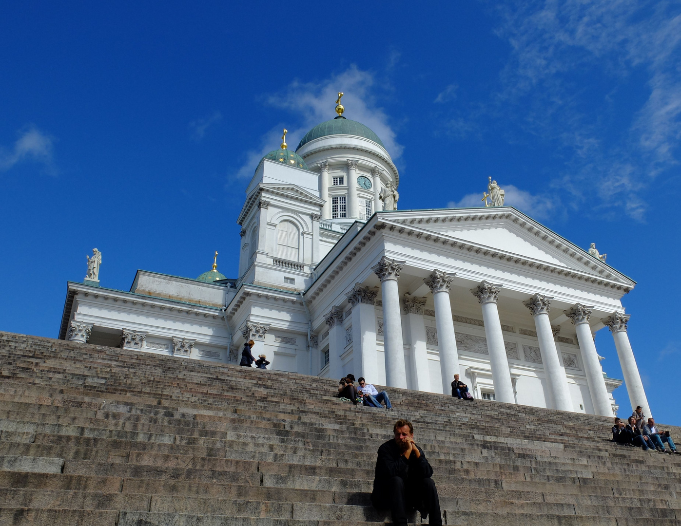 Nachdenklich in Helsinki