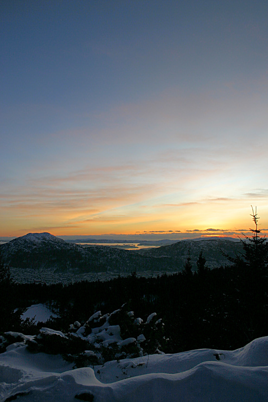 Nachmittags oberhalb von Bergen