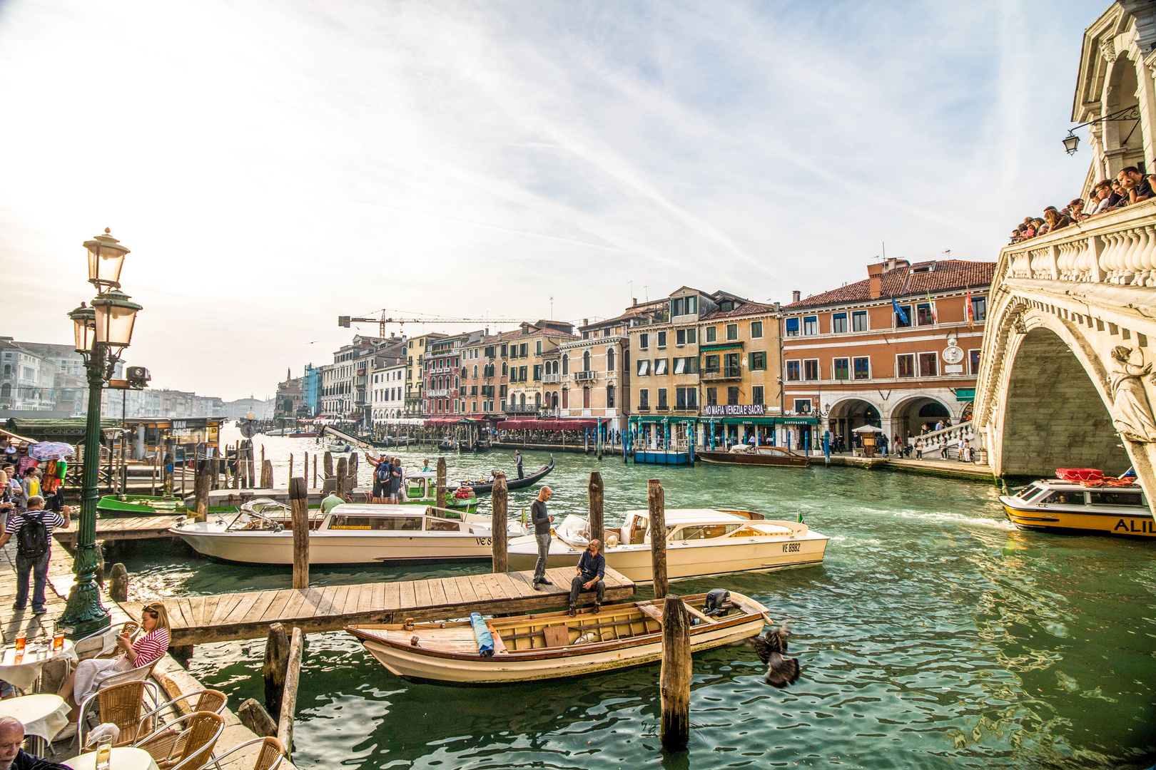 Nachmittagsstimmung an der Rialto Brücke