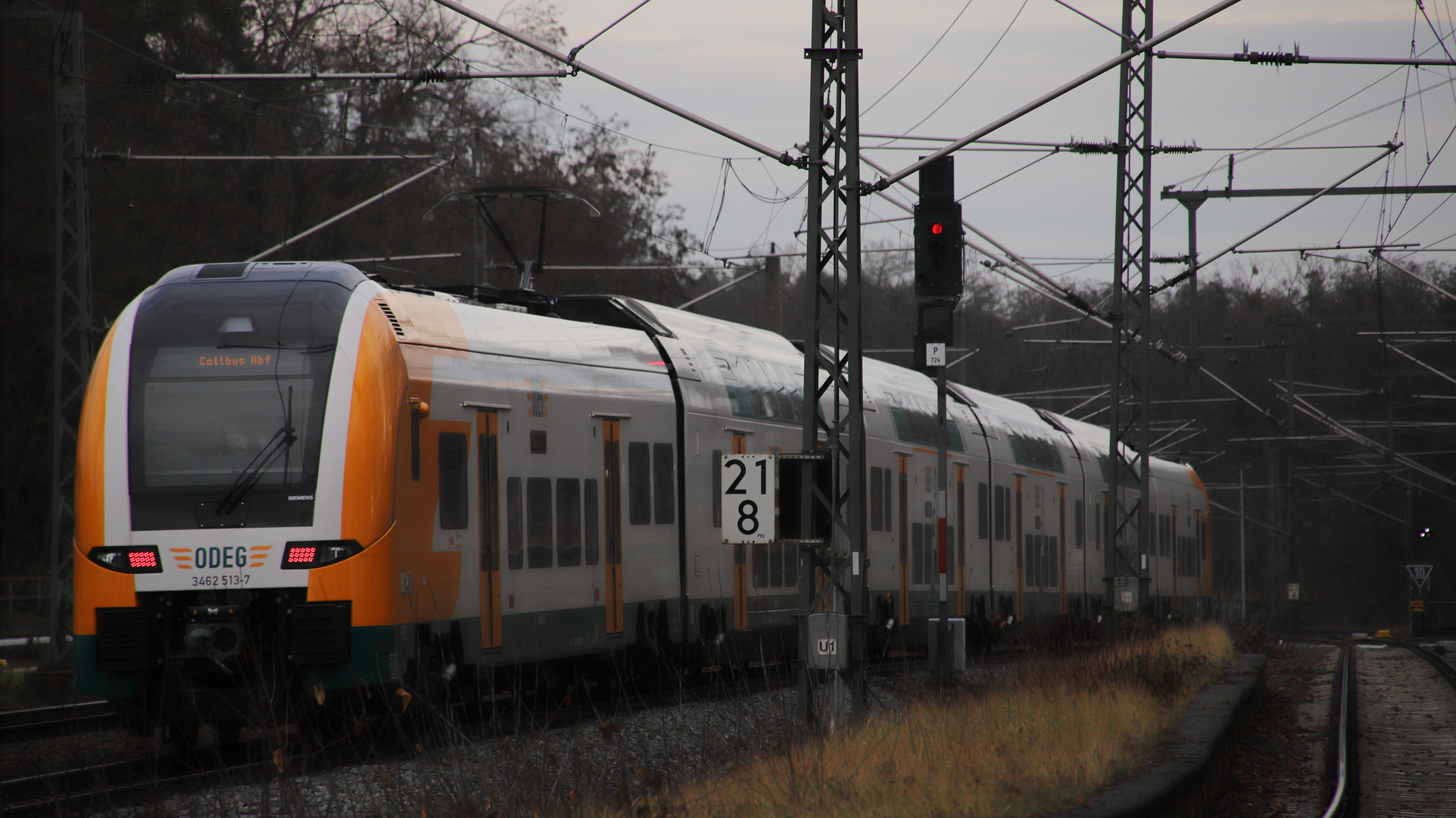 Nachschuß auf einen Zug der Linie RE 1 in Berlin/Brandenburg