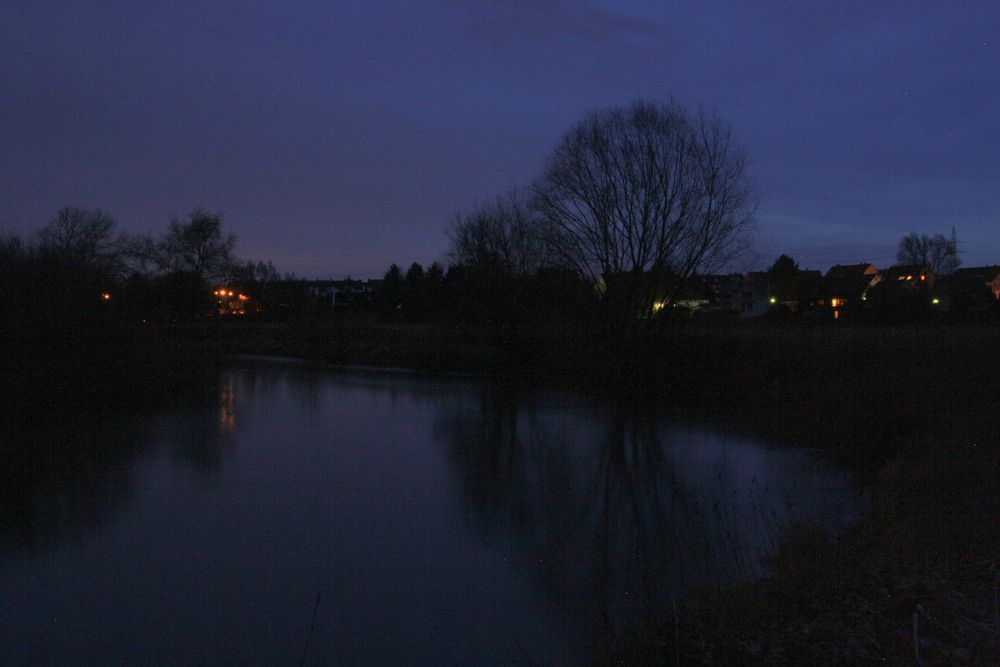 Nacht am Fluss 2