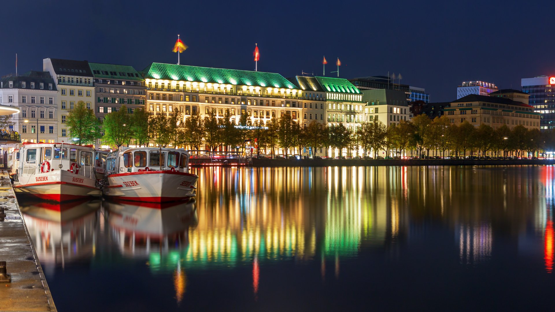 Nacht an den Biennenalster