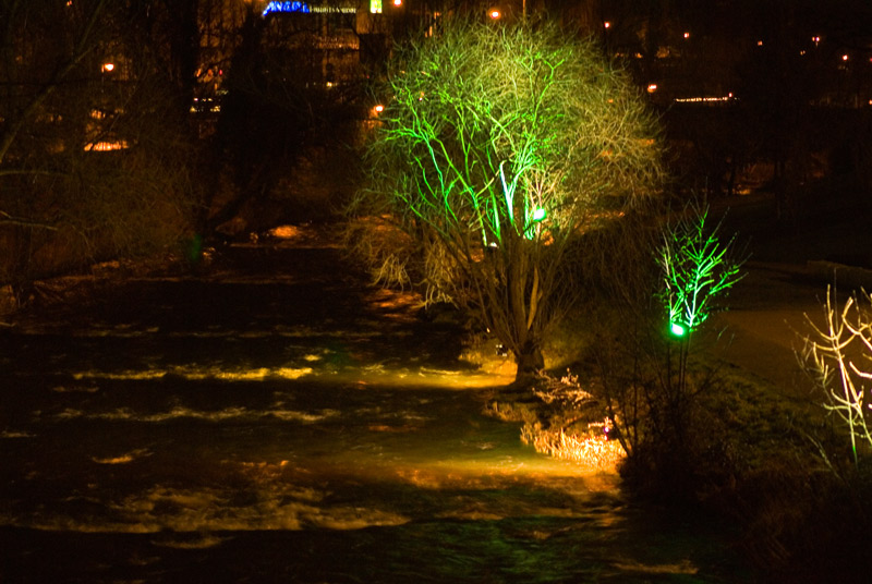 Nacht an der Dreisam (Freiburg)