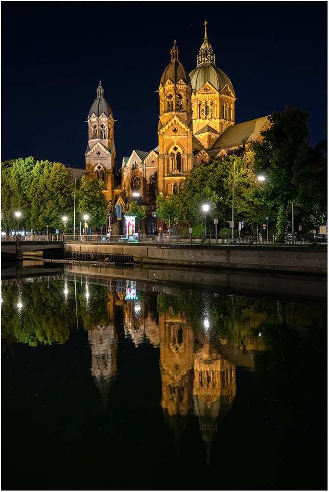 Nacht an der St. Lukas Kirche 2