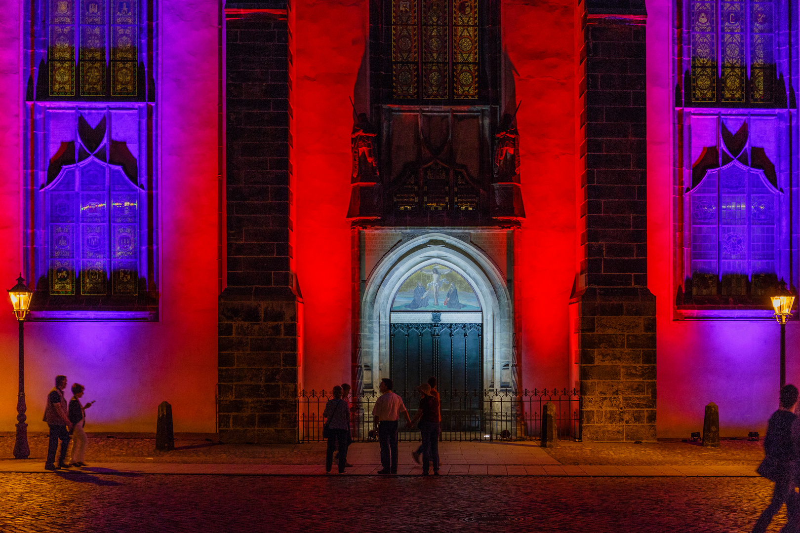 Nacht der Lichter  Die Thesentür