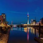 Nacht durch Medienhafen