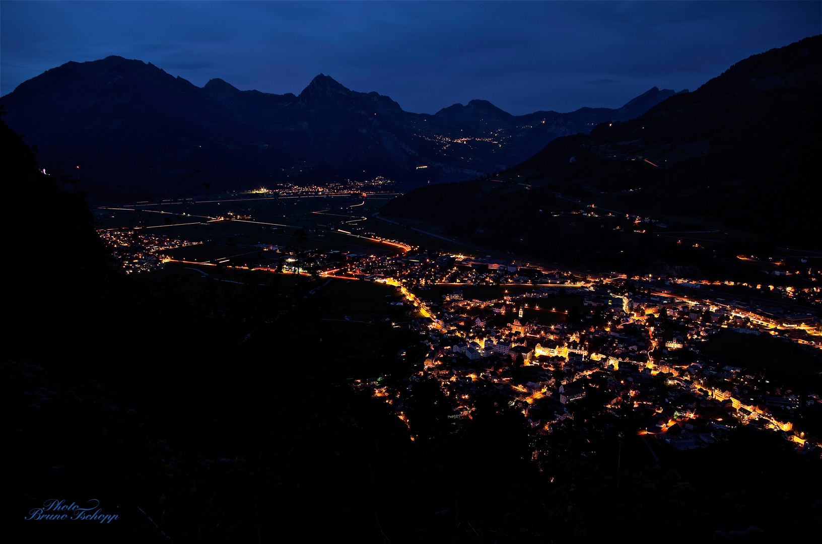 Nacht im Glarnerland vor dem Mondaufgang