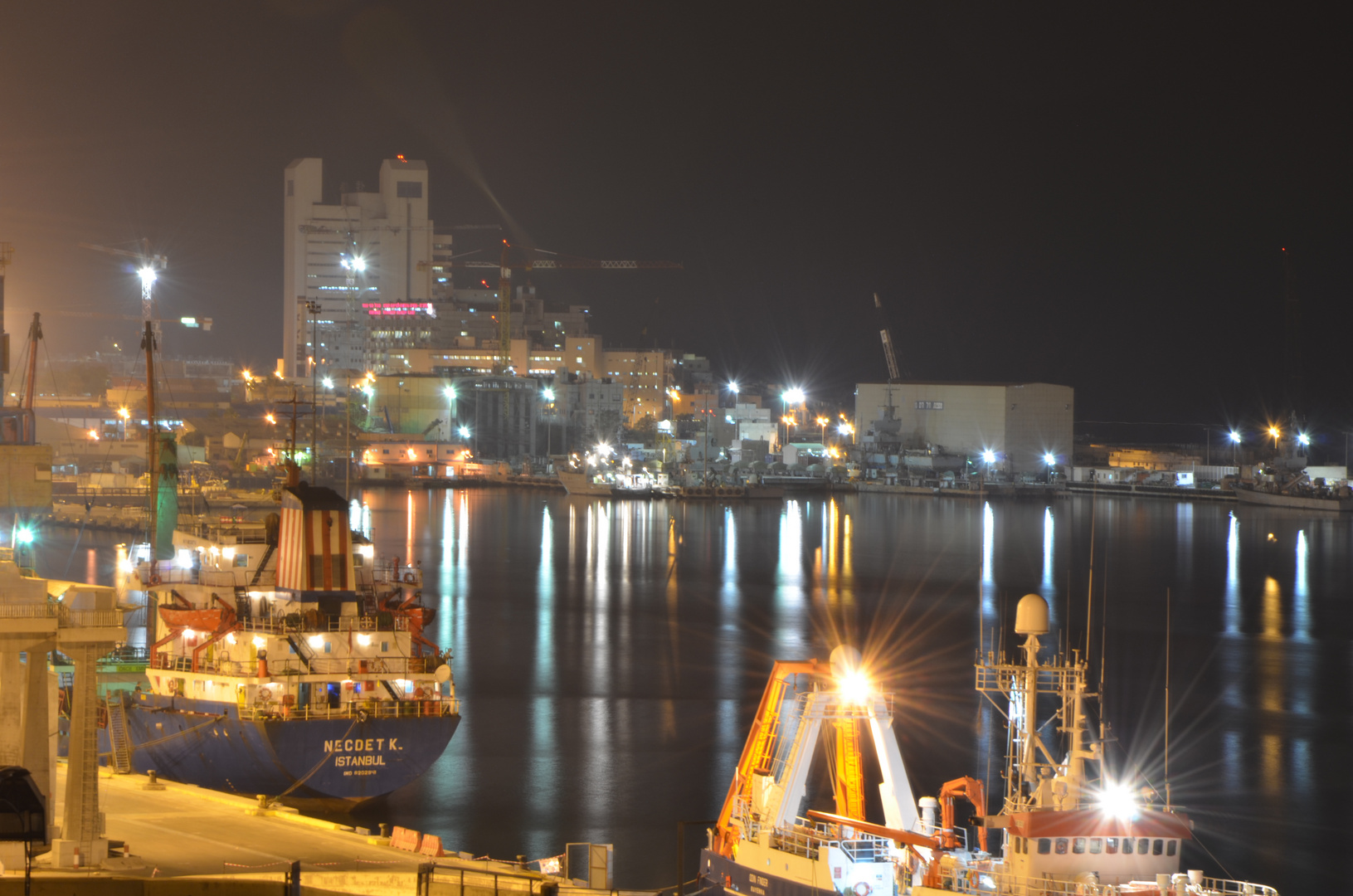 Nacht im Hafen von Haifa 1