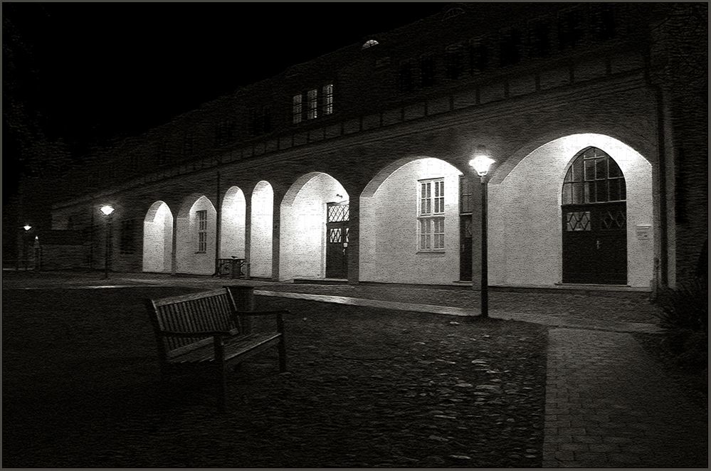 Nacht im Klostergarten