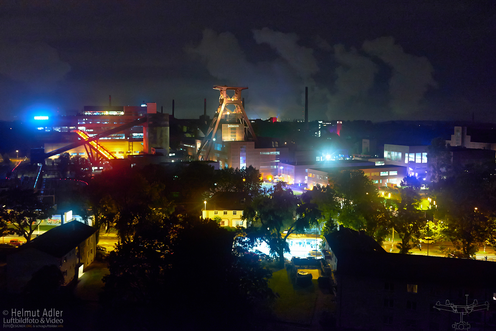 « Nacht-Luftbild der Zeche Zollverein in Essen »