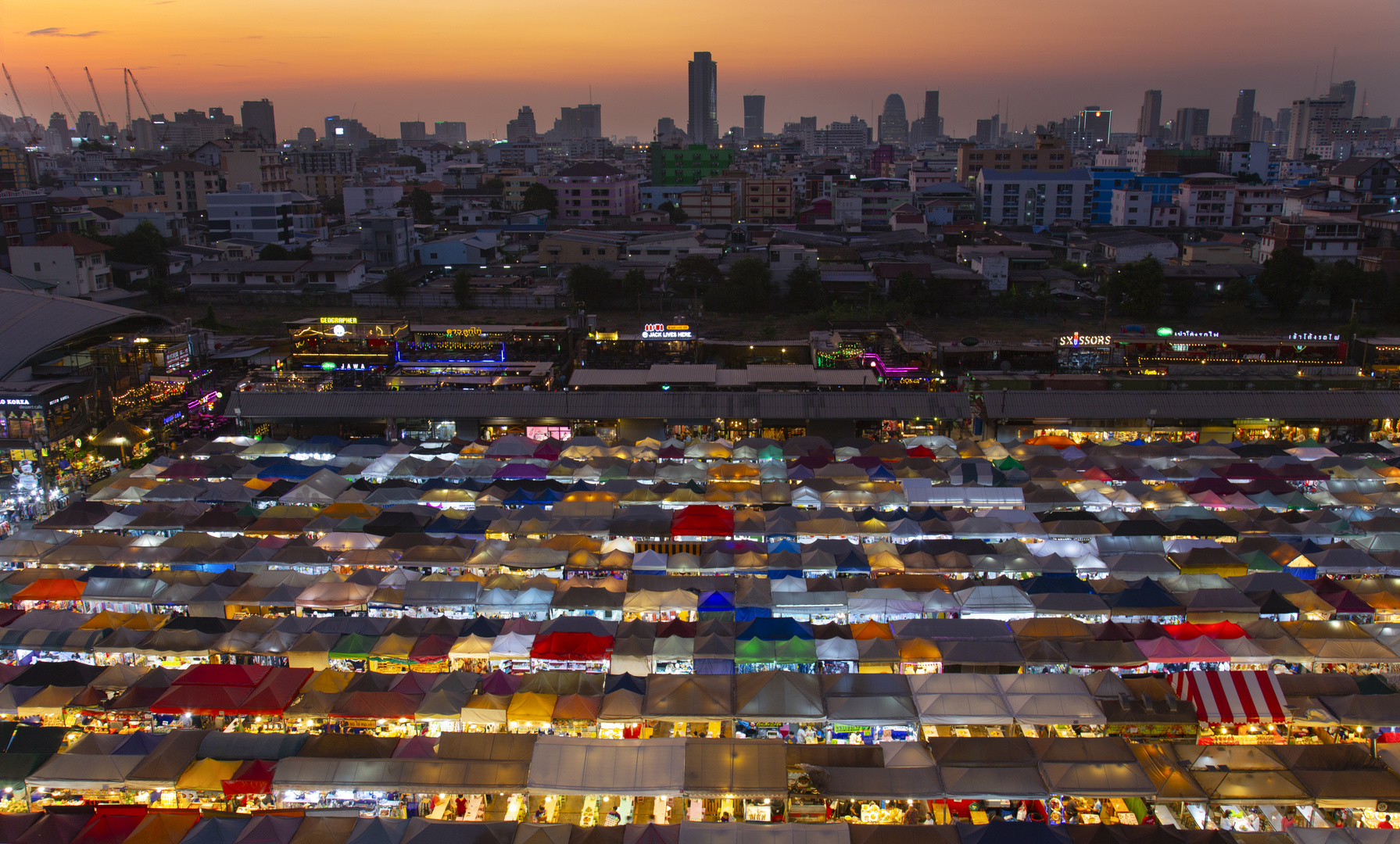 Nacht-Markt in Bangkok