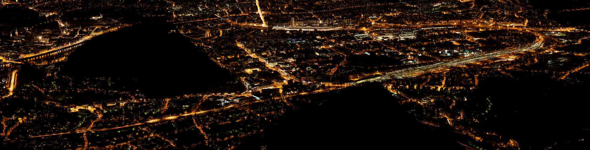 Nacht Panorama von Salzburg Stadt