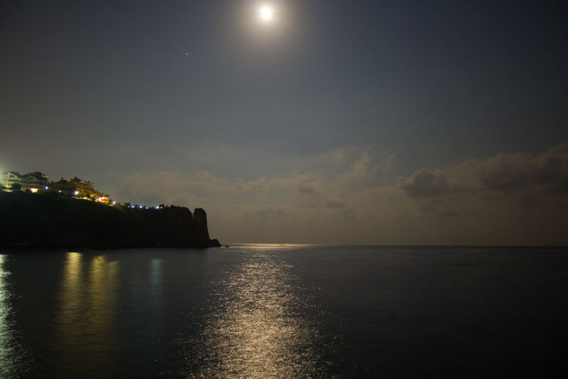 Nacht über Antalya an der Türk. Riviera