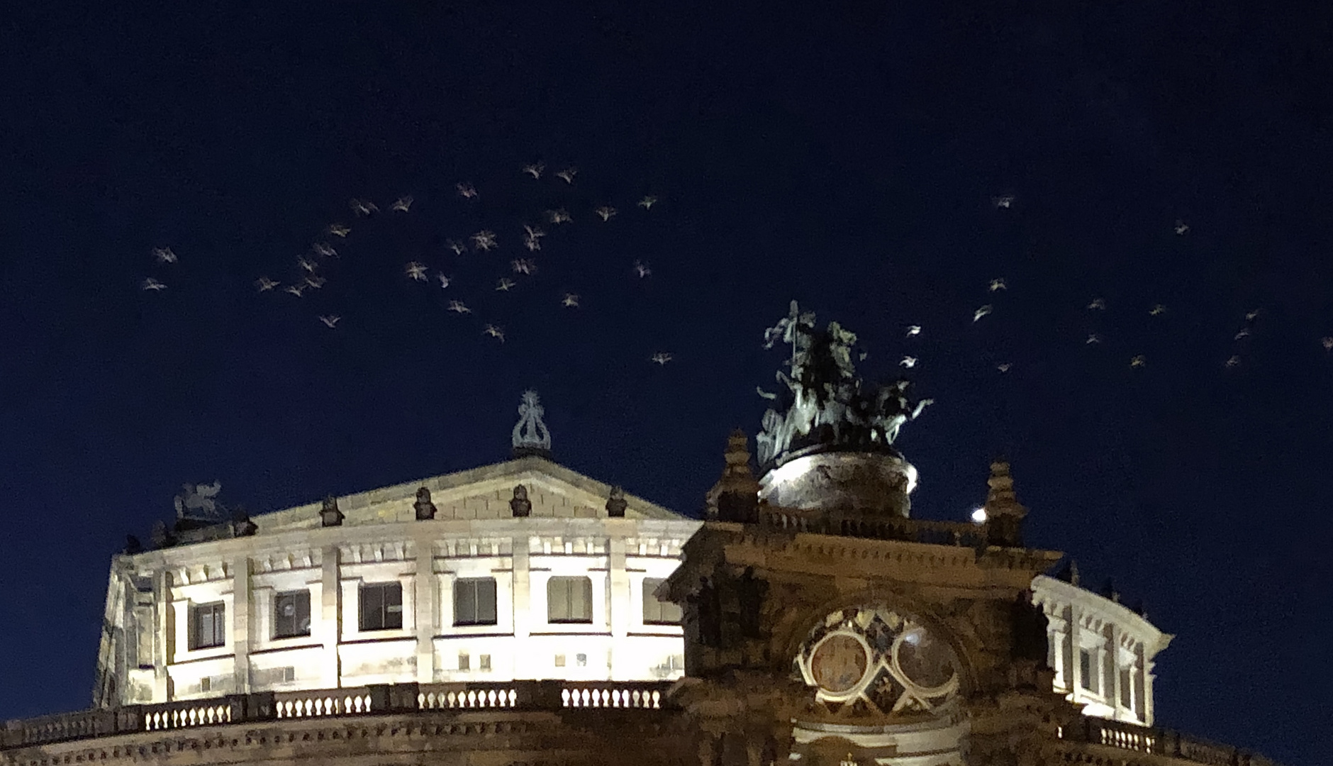 Nacht über der Semper Oper