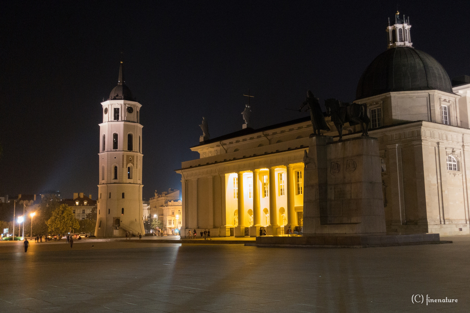 Nacht über Vilnius