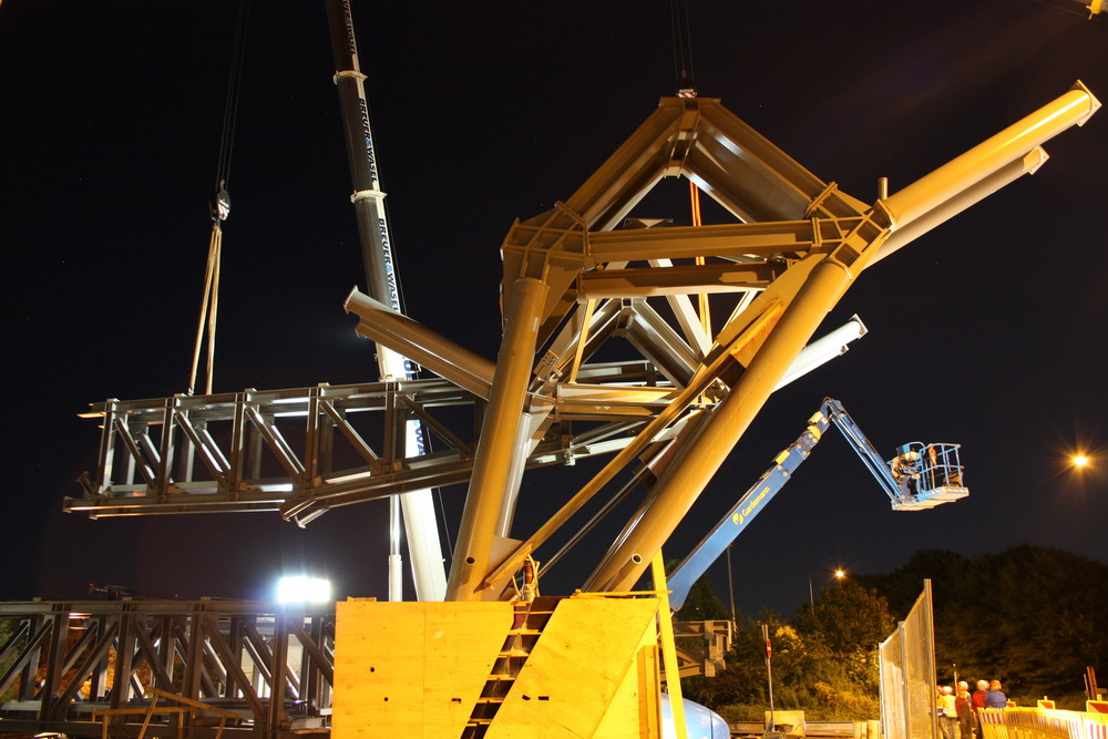 Nachtaufnahme Baustelle Hubschrauberlandeplatz Aachen