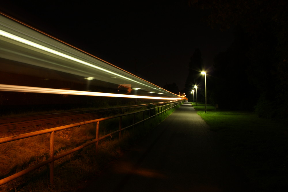 Nachtaufnahme Straßenbahn