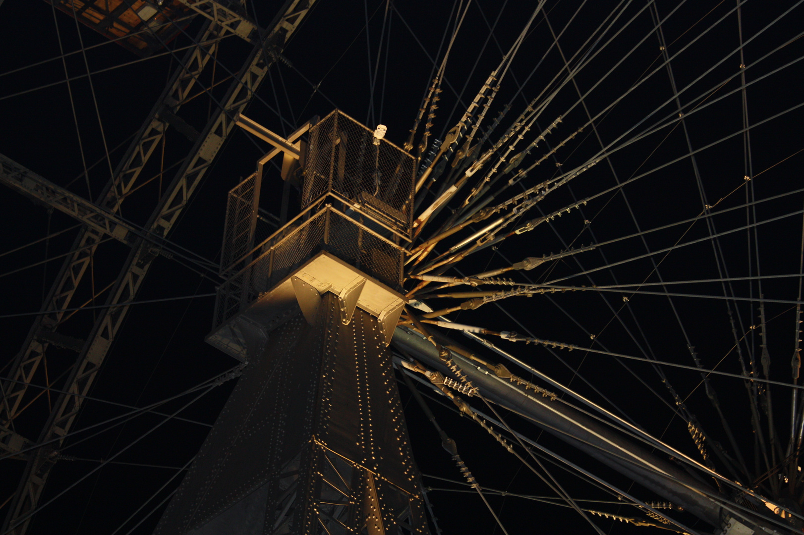 Nachtaufnahme vom Riesenrad in WIEN