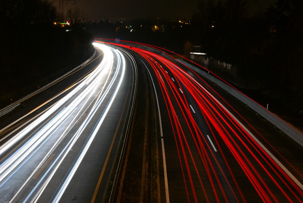 Nachtaufnahme Wiesbaden Autobahn A66