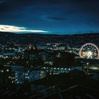 Nachtaufnahme zu blauen Stunde in Stuttgart