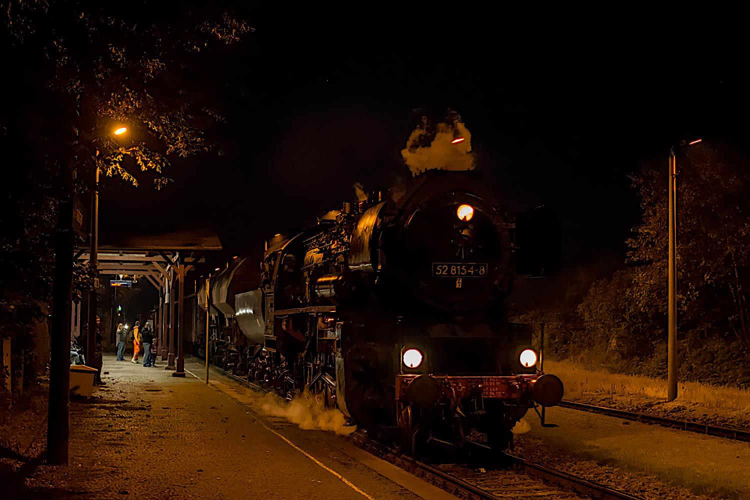 Nachtdurchfahrt in Knauthain