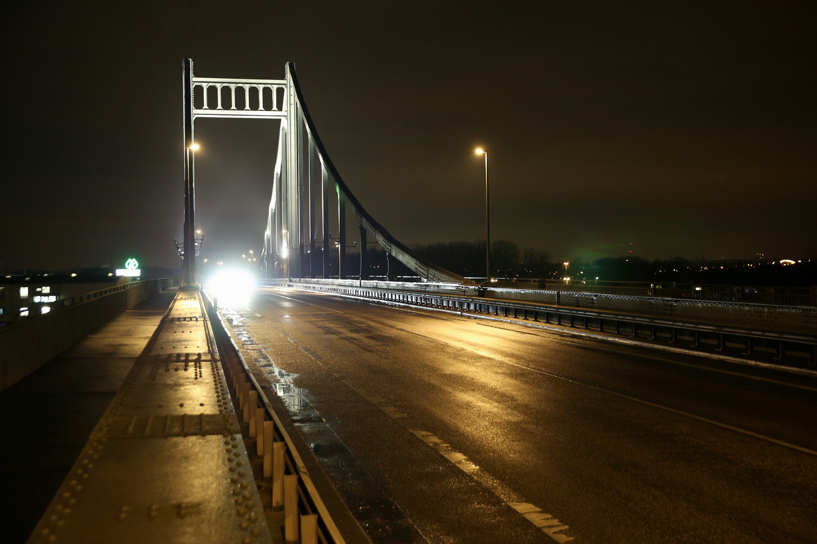 Nachtfoto Rheinbrücke 2