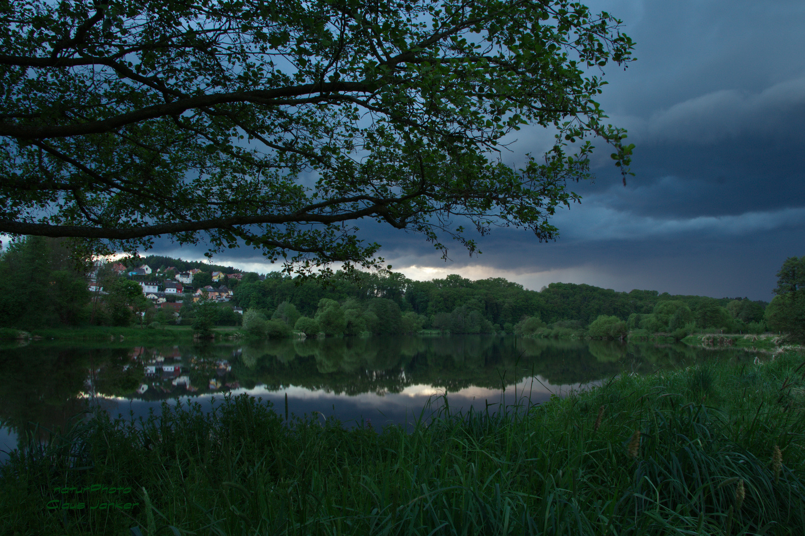 Nachthimmel am Regen